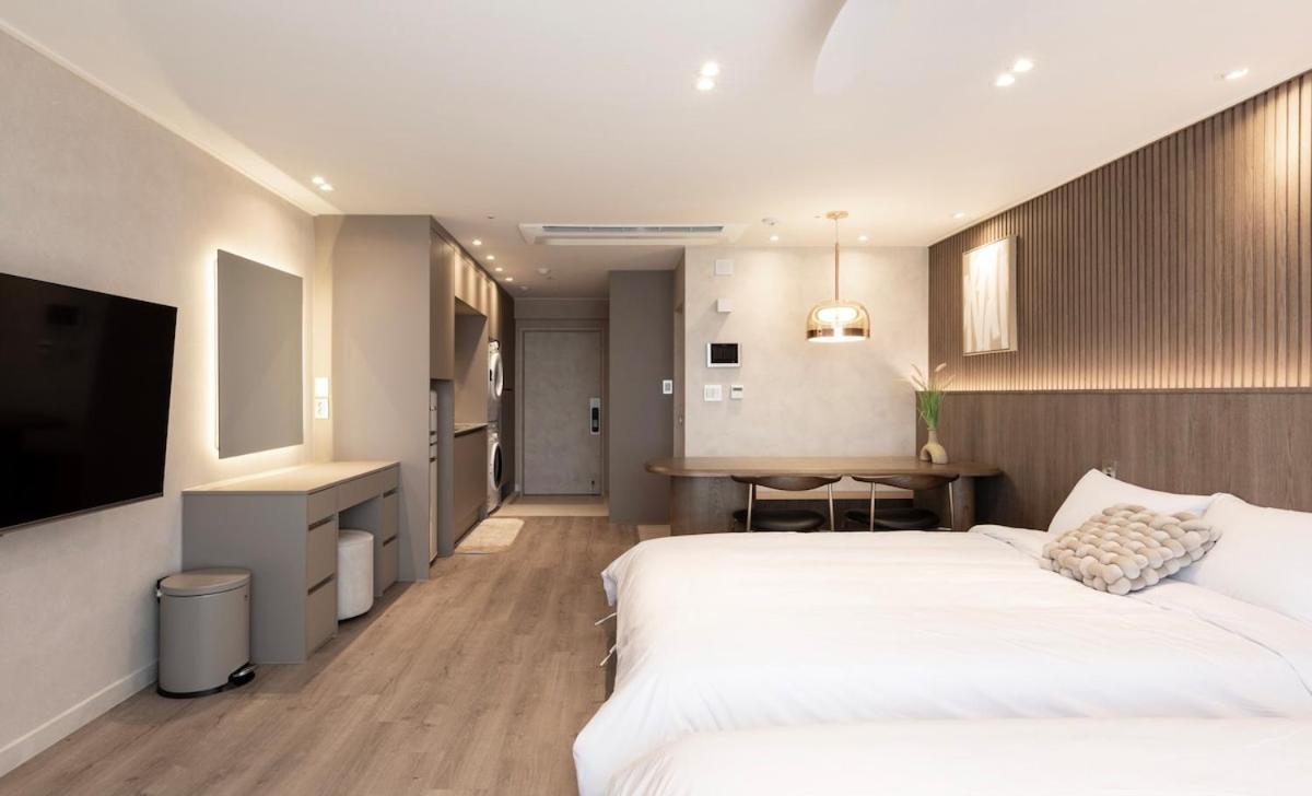 Hongdae Cozy Space13, Near Hongdae Station, View, Pleasant And Cozy, Stylish House Apartment Seoul